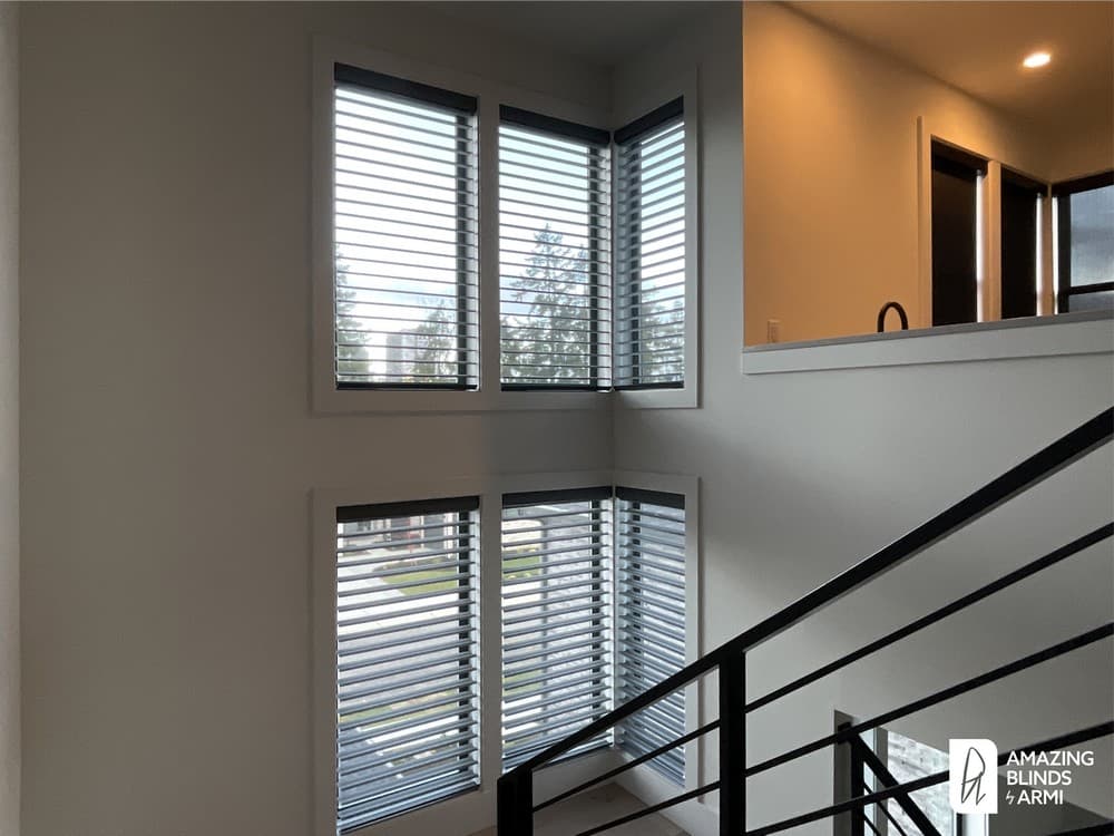 Stylish Silhouette® Sheer Shades for a Brand-New Home on NE 8th St in Bellevue, WA 3